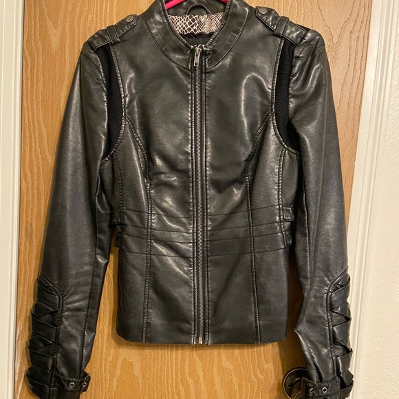 Jacket - Picture 5 of 5